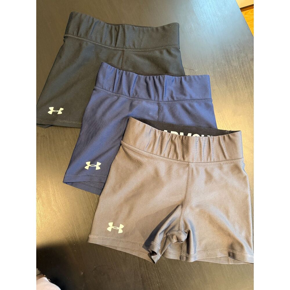 Small Under Armour shorts 3 pair